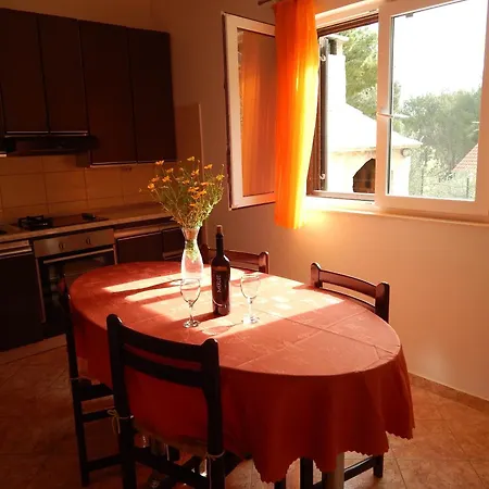 Mimose Apartament Milna (Brac)