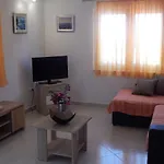 Daire Mimose Milna (Brac)